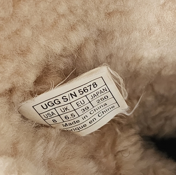 UGG Kensington Toast Brown Leather Boots, waterproof, sheepskin lining, size 8 - Picture 3 of 9